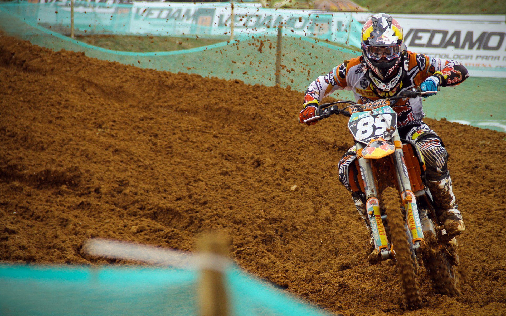 乐鱼娱乐app-西甲：莱万特3-3战平比利亚雷亚尔，场面激烈不落下风，莱万特vs