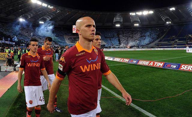 乐鱼体育:意甲莱切的防守体系与成功秘诀的简单介绍 乐鱼体育:意甲莱切的防守体系与成功秘诀的简单介绍